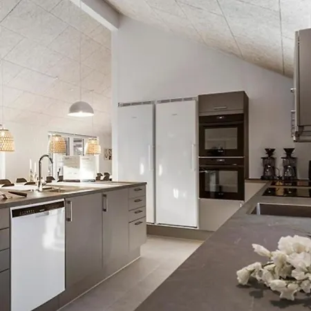 Villavilla 806 - Fjellerup, Ostjylland * Glesborg